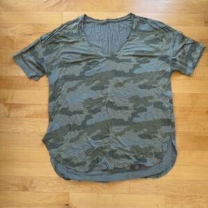 American Eagle Green Camouflage Short Sleeve Tee